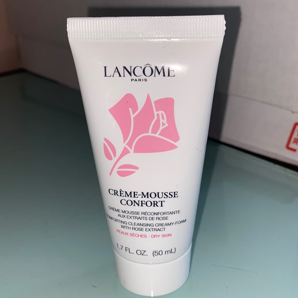 Lancôme Creme Mousse Cleanser for Dry Skin